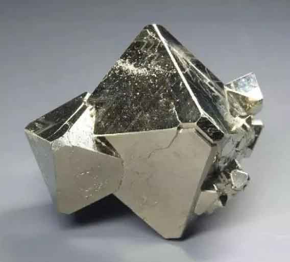 Natural platinum Natural platinum