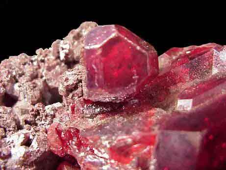 Red copper ore oxide sub-copper minerals