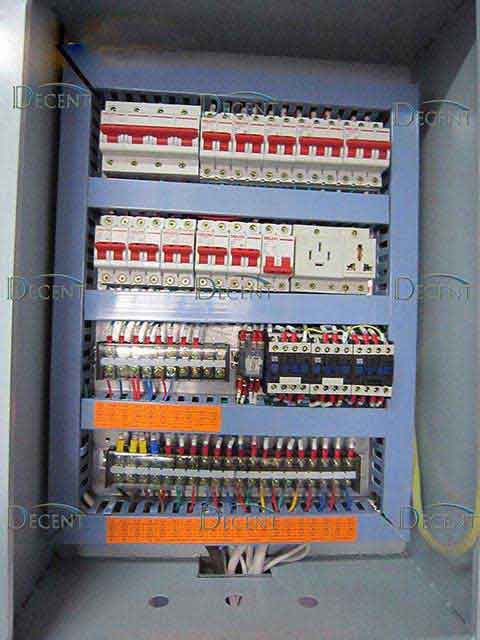 Distribution box of containerized laboratory