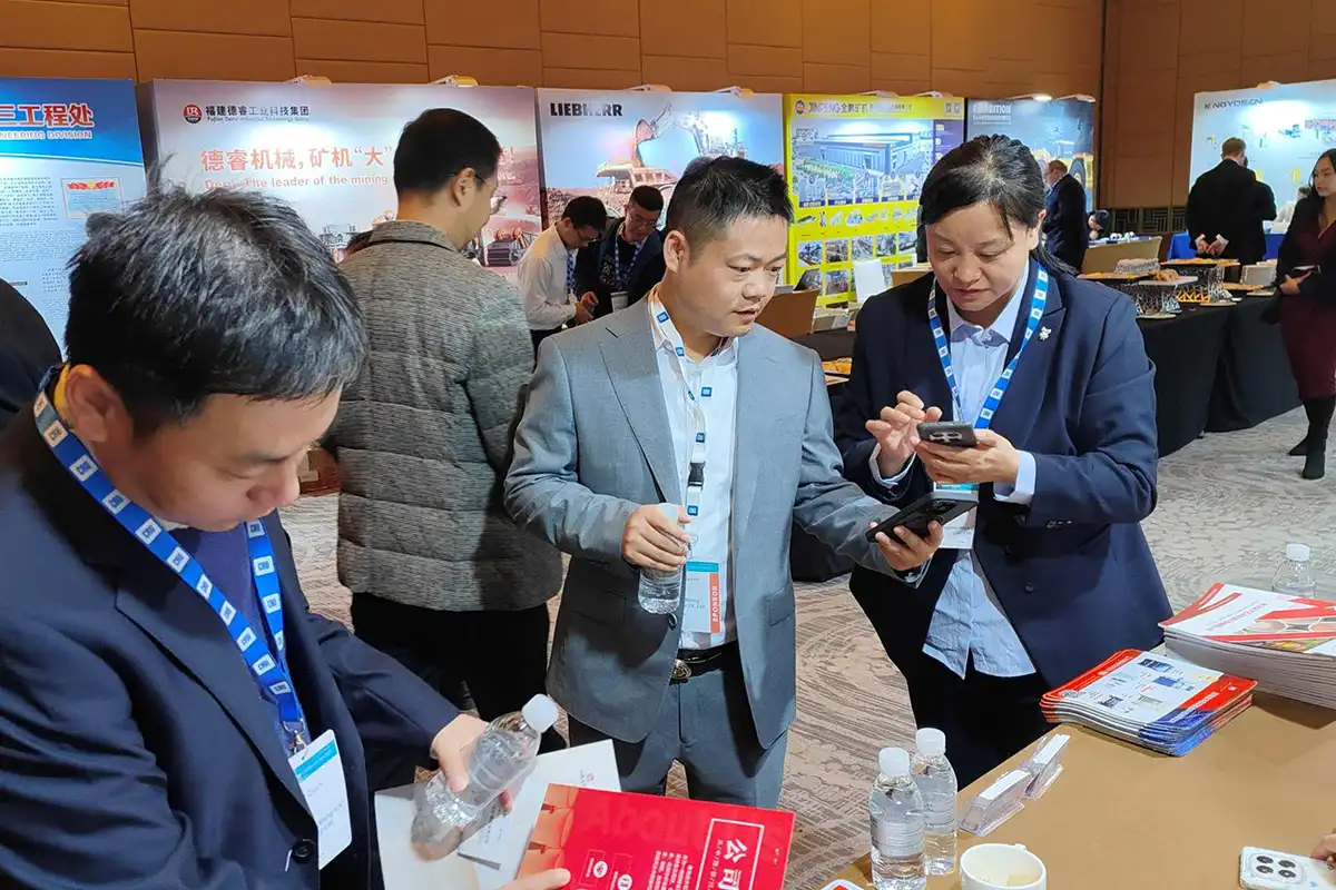 Copper Ore Analysis Excellence: Qingdao Decent Group Showcased at World Copper Conference Asia 2025 8 Networking at DECENT booth