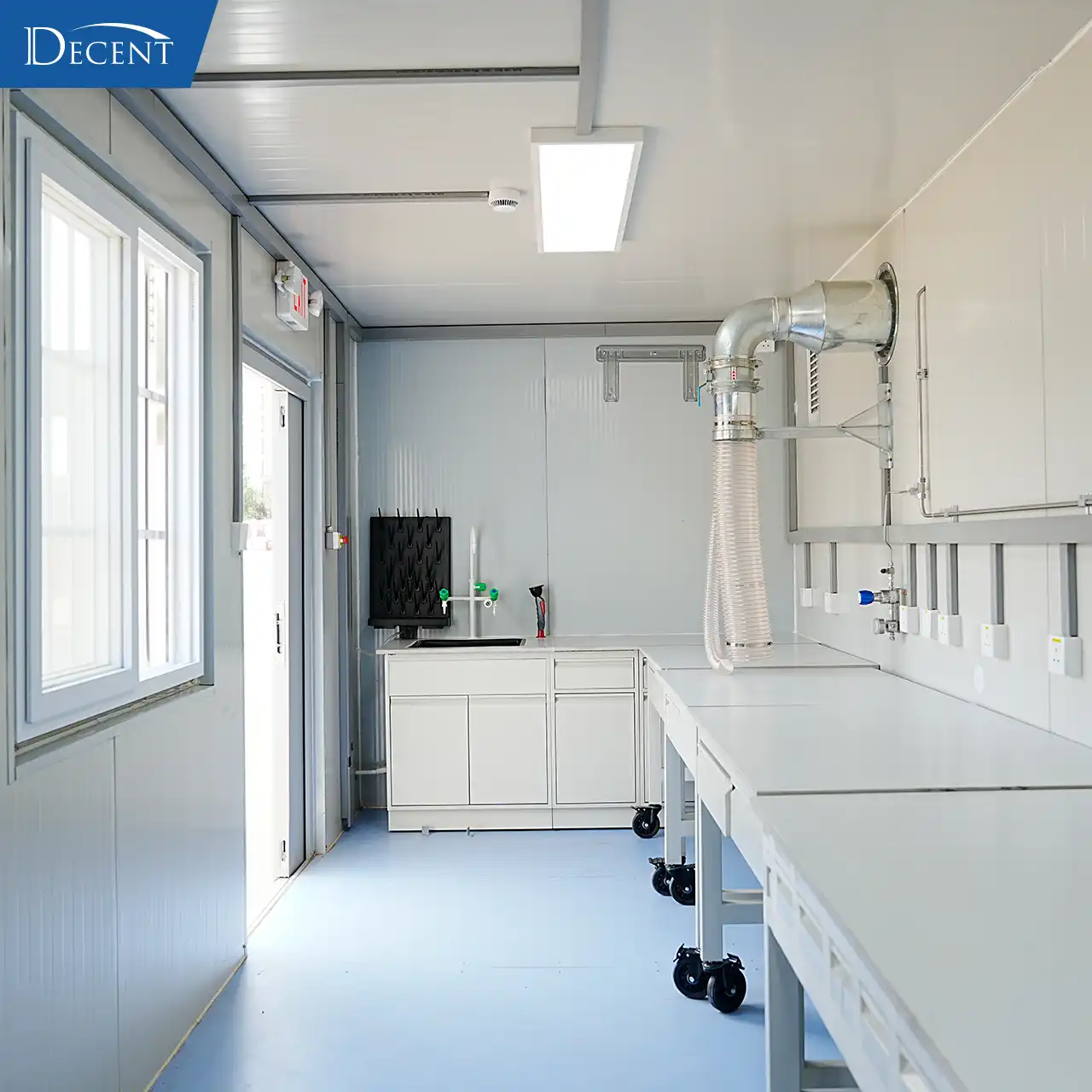 Cleanroom DECENT modular mineral lab by Qingdao Decent Group, with mobile workbenches and fume extraction