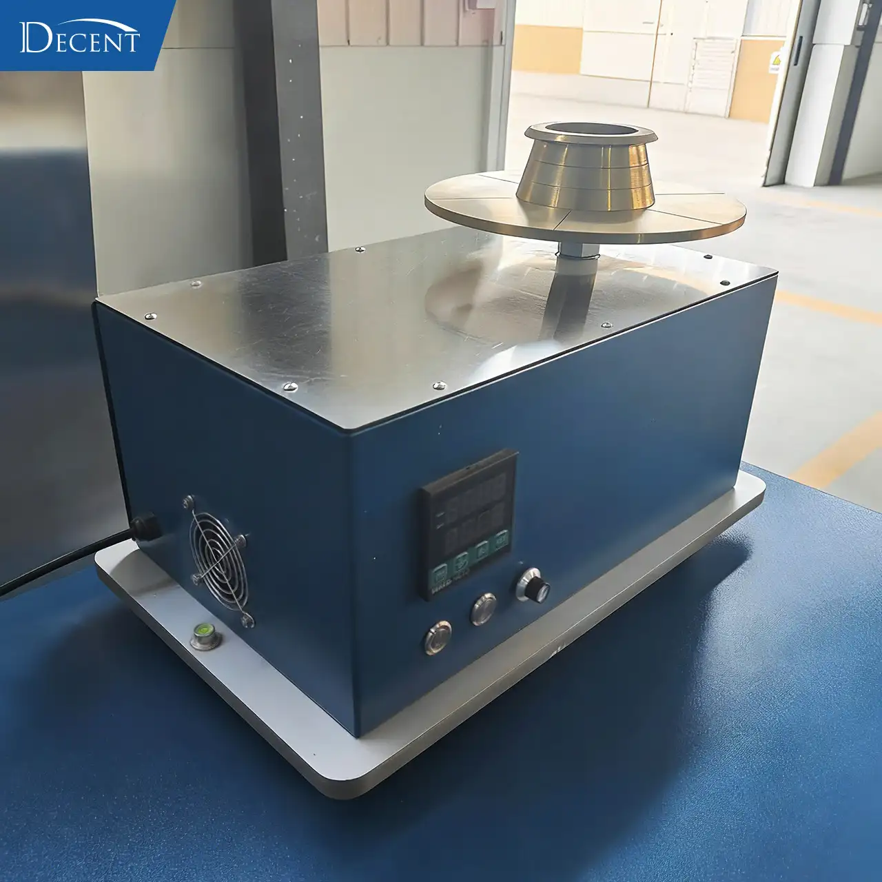 The Invisible Killer: 3 Core TML Testing Equipment Defend Against Solid Bulk Cargo Liquefaction Crisis 3 DECENT DTML-D Flow Table Tester, professional TML testing equipment for bulk cargo, IMSBC compliant, used for measuring Transportable Moisture Limit of fine-grained mineral concentrates like iron ore powder and copper concentrate to prevent solid bulk cargo liquefaction