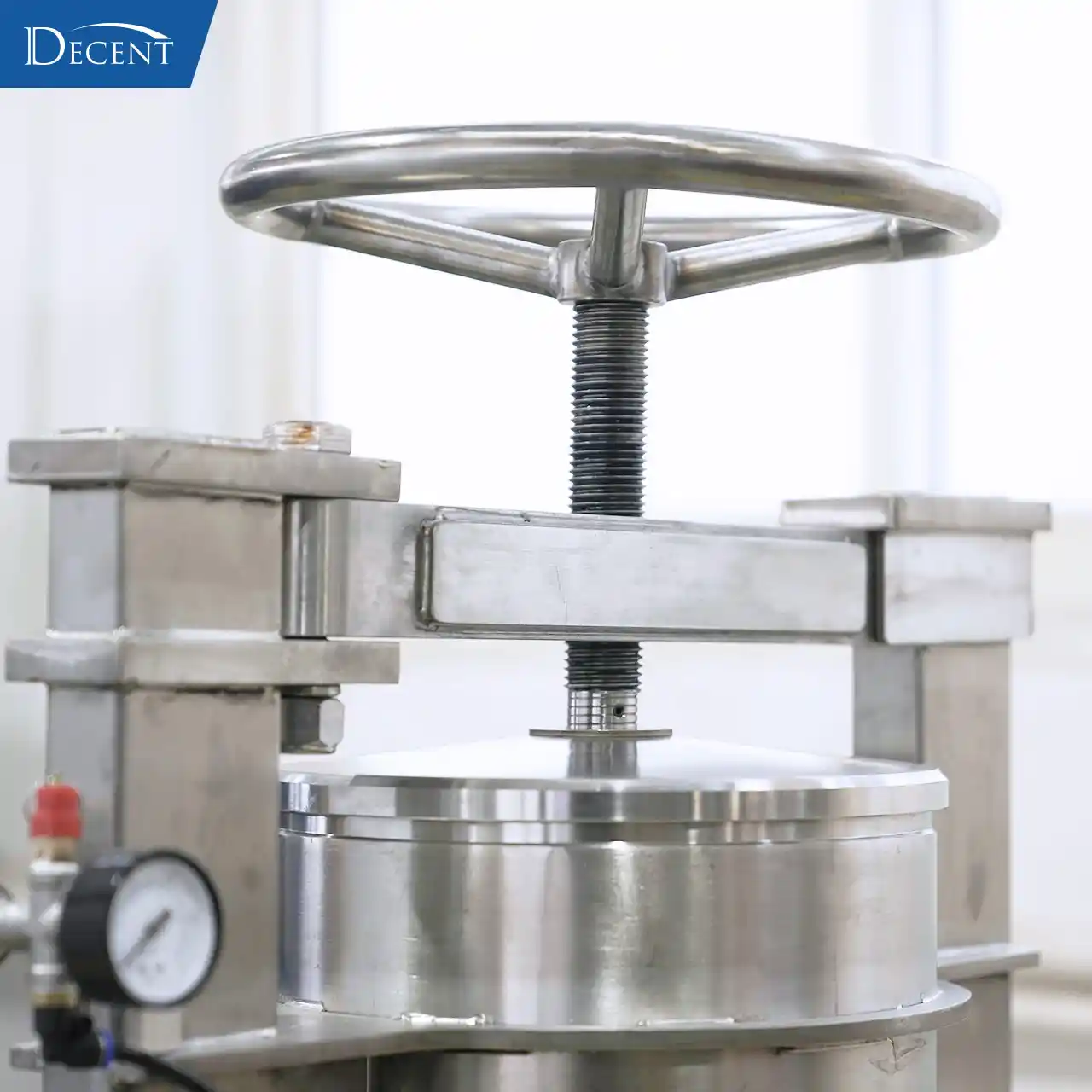 6 Key Tips to Avoid Costly Mistakes When Buying Vertical Cylinder Lab Filter Press for Global Mineral Labs 1 Top structural assembly of Qingdao Decent Group vertical cylinder lab filter press